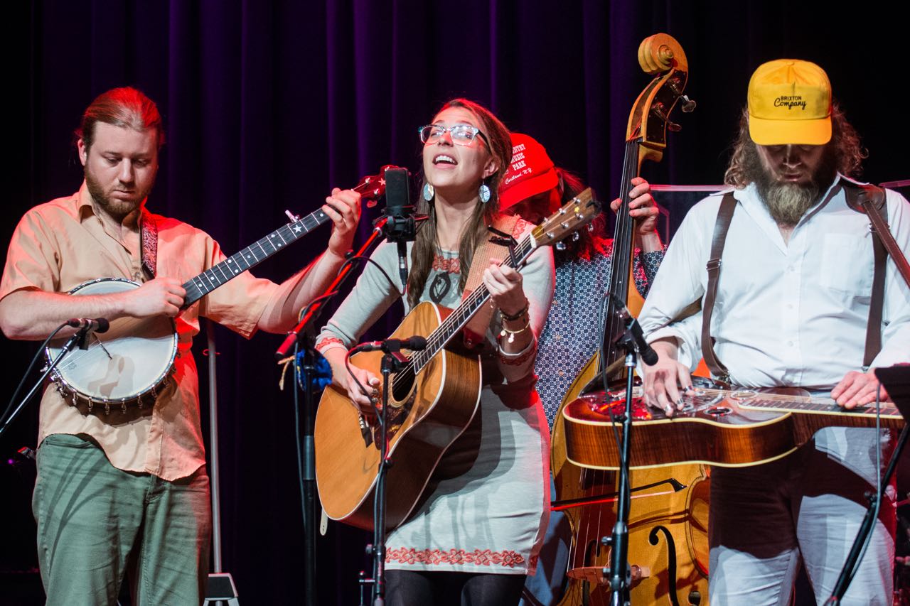 Lindsay Lou & the Flatbellys - eTown